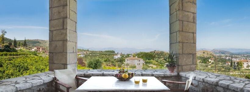 Klymeni Traditional Homes