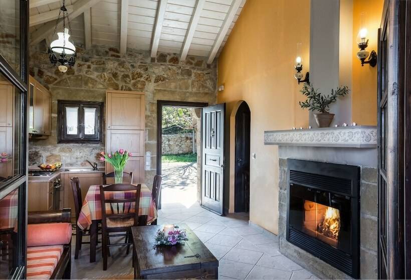 Klymeni Traditional Homes