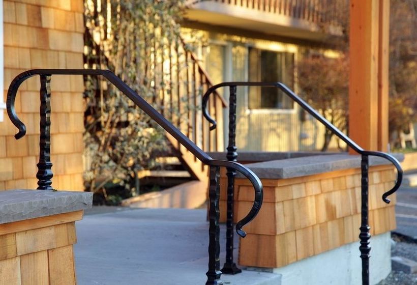 فندق على الطريق Harbor Inn