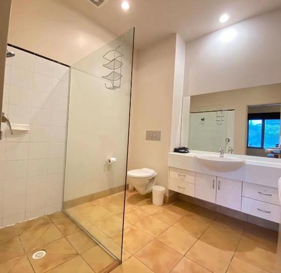 모텔 Southgate Motor Inn