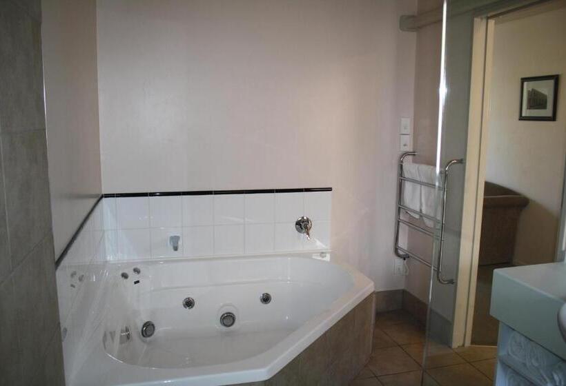 모텔 Southgate Motor Inn