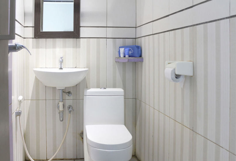 Пансион Airy Mataram Cakranegara Bangau Lombok