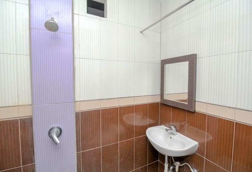 Пансион Airy Mataram Cakranegara Bangau Lombok