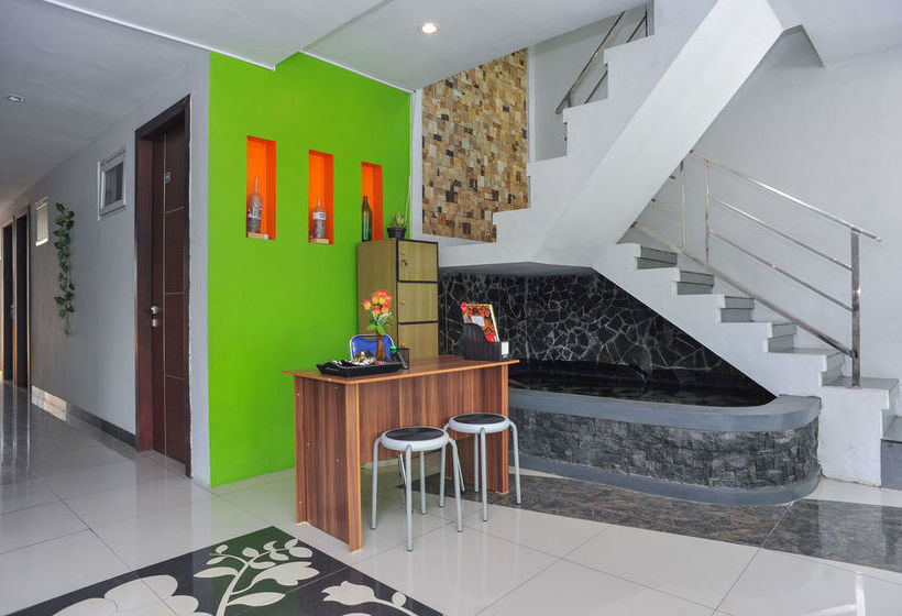 Пансион Airy Mataram Cakranegara Bangau Lombok