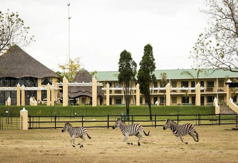 פנסיון Battlefields Country Lodge