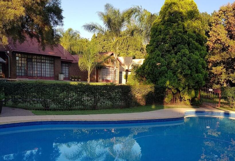 פנסיון Falling Feather Inn