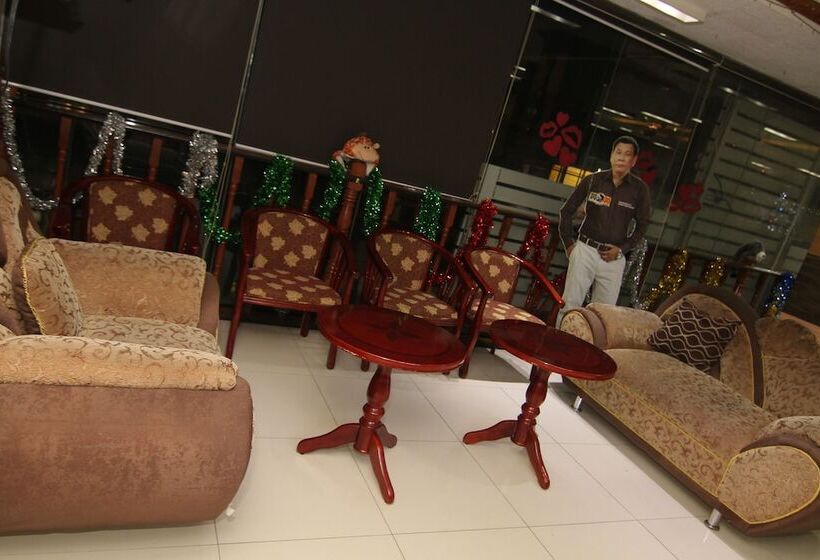 پانسیون Honey Hunt House