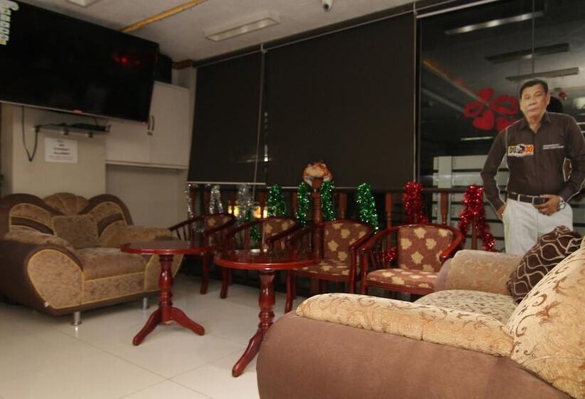 پانسیون Honey Hunt House