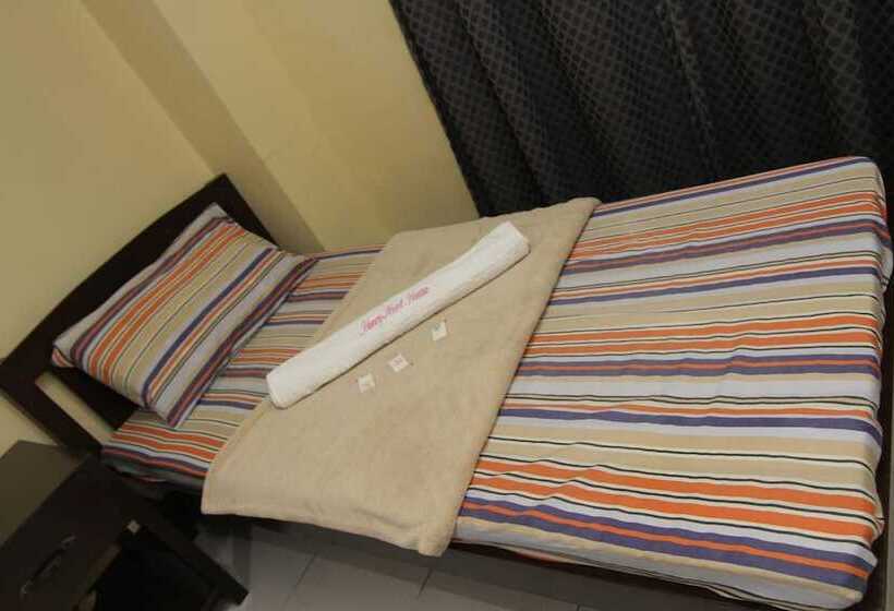 پانسیون Honey Hunt House