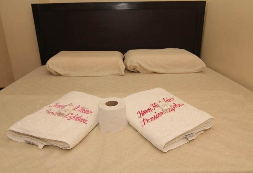 پانسیون Honey Hunt House