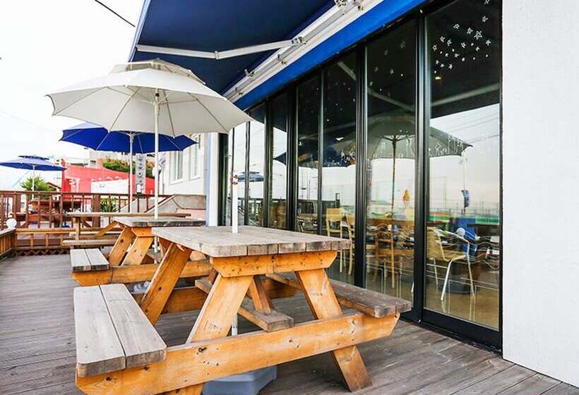 Пансион James Blue Hostel