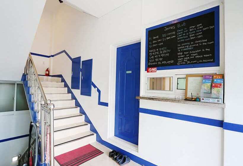 Пансион James Blue Hostel