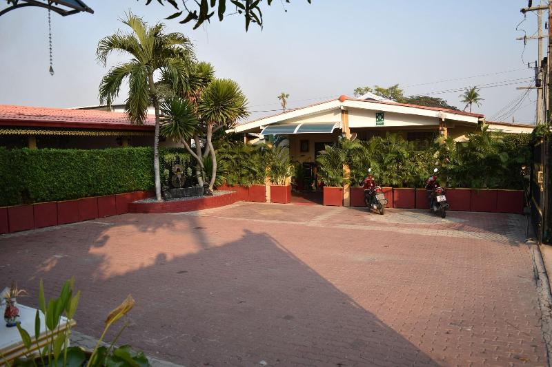 پانسیون Mangoes Guesthouse