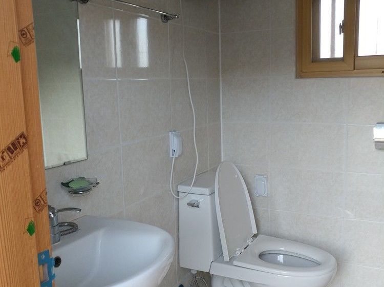 بنسيون Moji Guest House