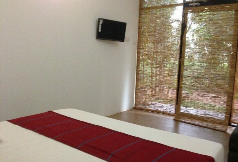 펜션 Sigiri Wilderness Resort