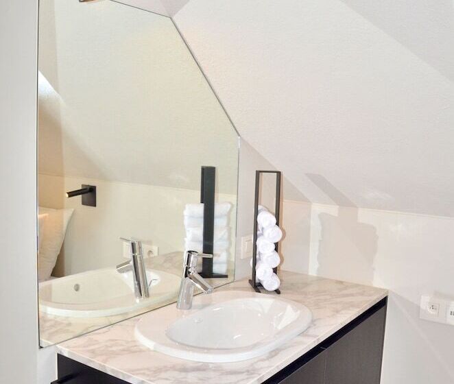 Пансион The House Of Edward