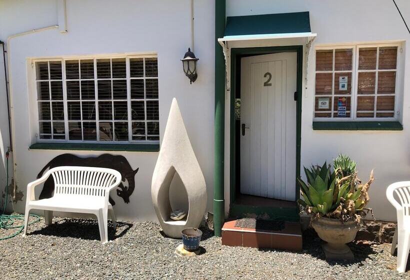 פנסיון The Solomon Guest House