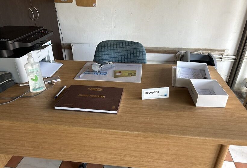 ペンション The Solomon Guest House