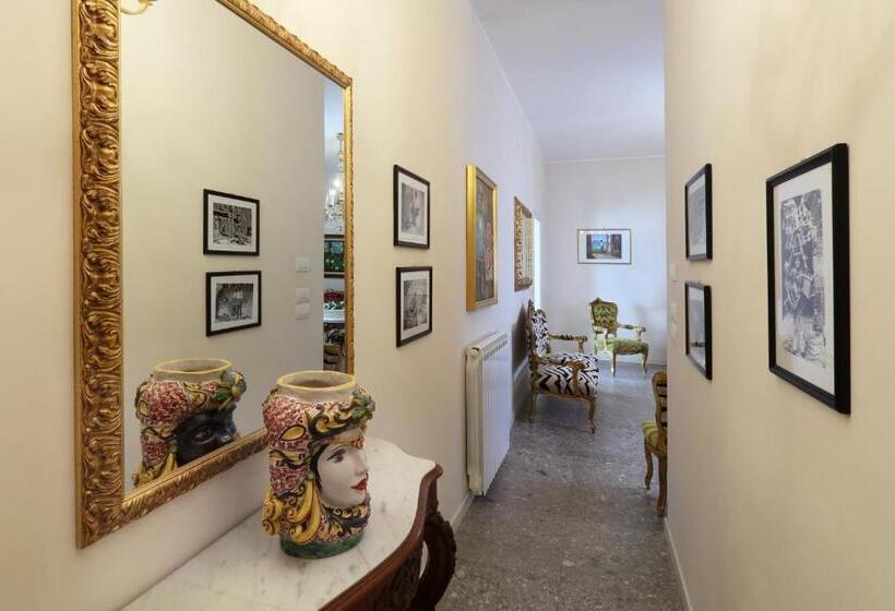 住宿加早餐  Porta Di Mezzo Luxury Suites And Rooms