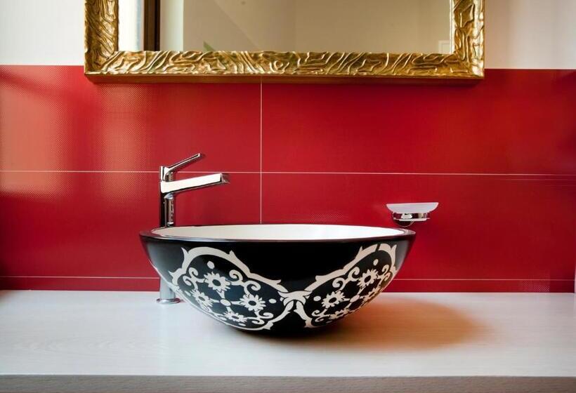 住宿加早餐  Porta Di Mezzo Luxury Suites And Rooms