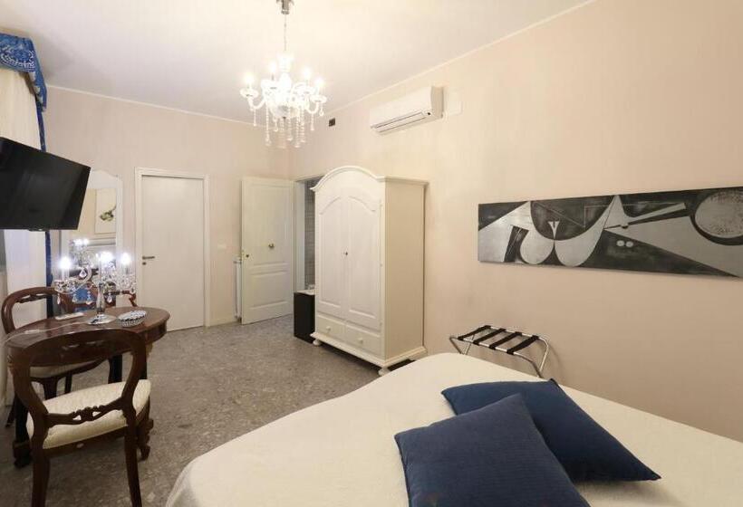 住宿加早餐  Porta Di Mezzo Luxury Suites And Rooms