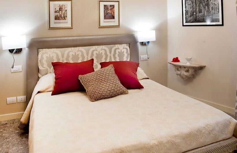 住宿加早餐  Porta Di Mezzo Luxury Suites And Rooms