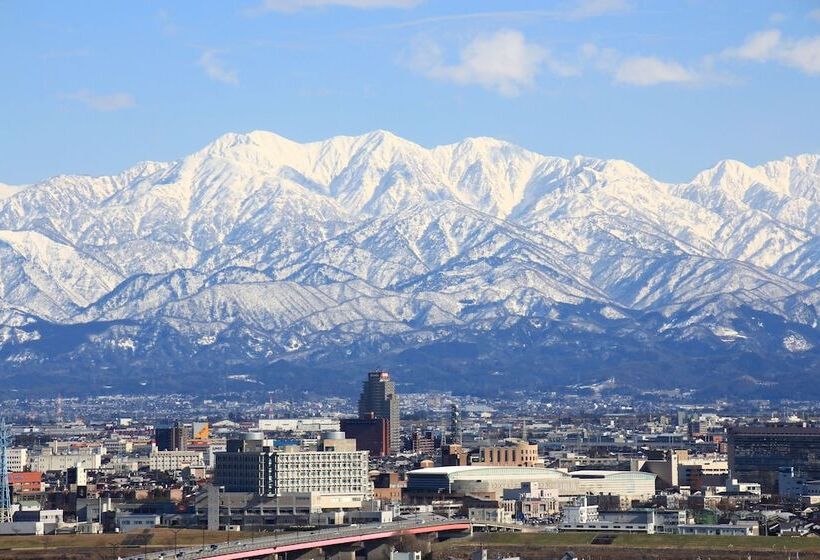 Рёкан Minshuku Ikemori