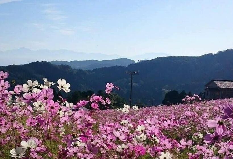 Рёкан Minshuku Ikemori