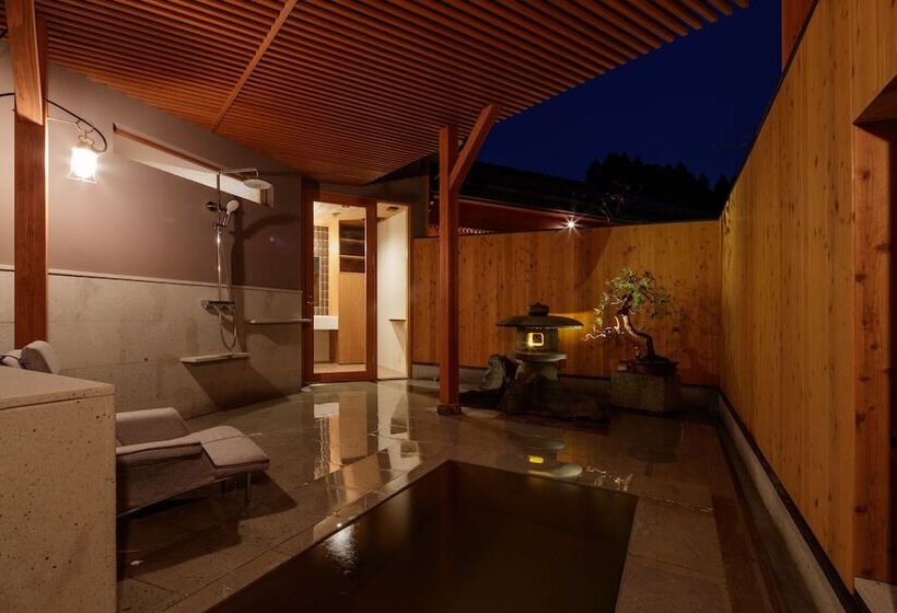 Рёкан Minshuku Ikemori