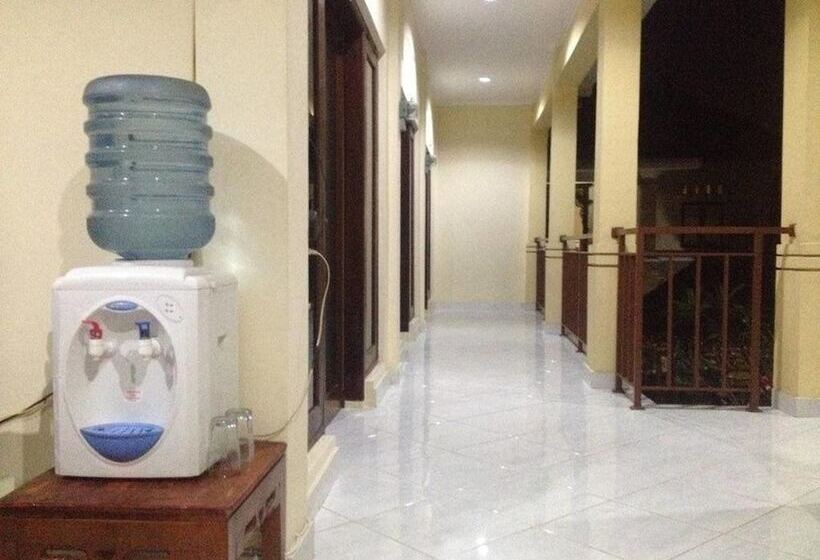 Sari Buana Bed & Breakfast