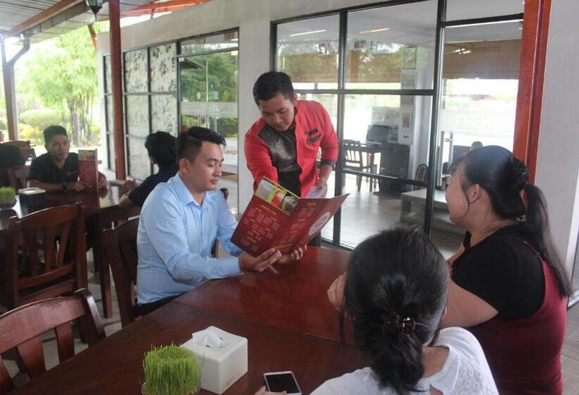 Thong S Inn Hotel Kualanamu