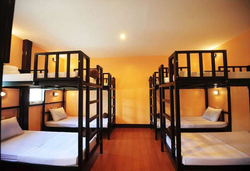 Twin Palms Hostel Phi Phi