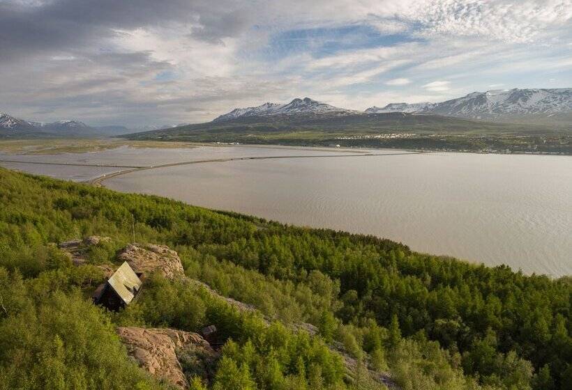 Viking Cottages & Apartments