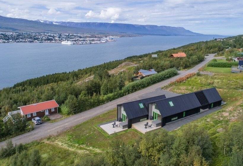 Viking Cottages & Apartments