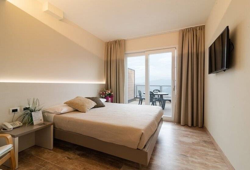 فندق Stampa 1968