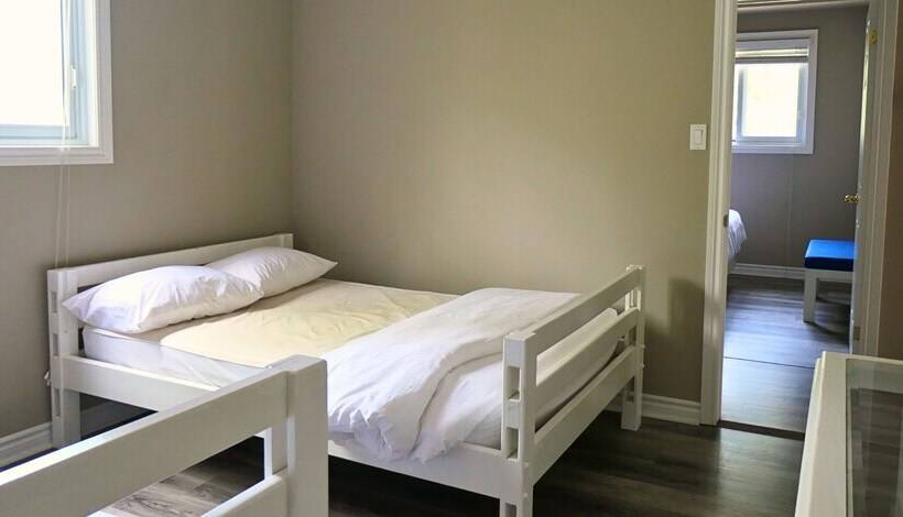 Mountain Views, Steps To Bm Village, Hot Tub, Bbq