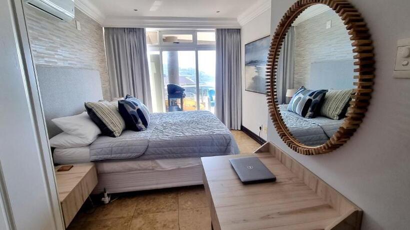 305 Ballito Manor Gardens, Ballito With Generator