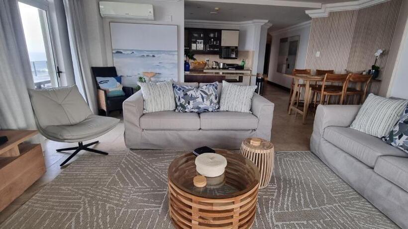 305 Ballito Manor Gardens, Ballito With Generator