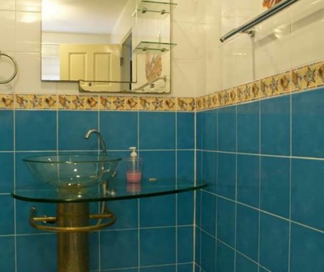 999 Triple Nine Boutique