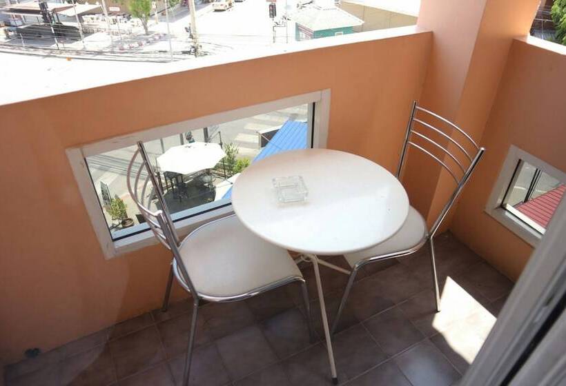 999 Triple Nine Boutique