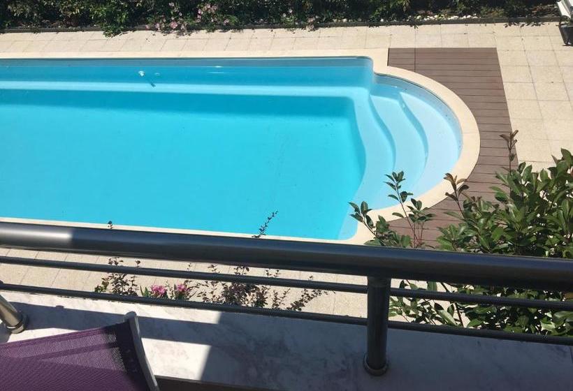 Er.zo Summer Studios