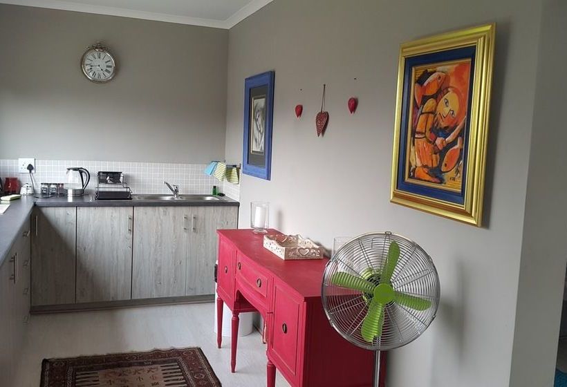 Golden View Luxury Self Catering