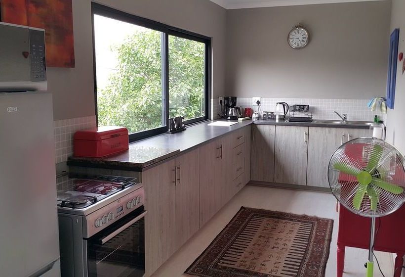 Golden View Luxury Self Catering