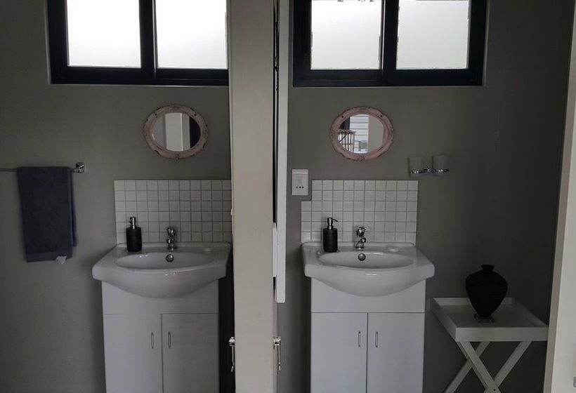 Golden View Luxury Self Catering