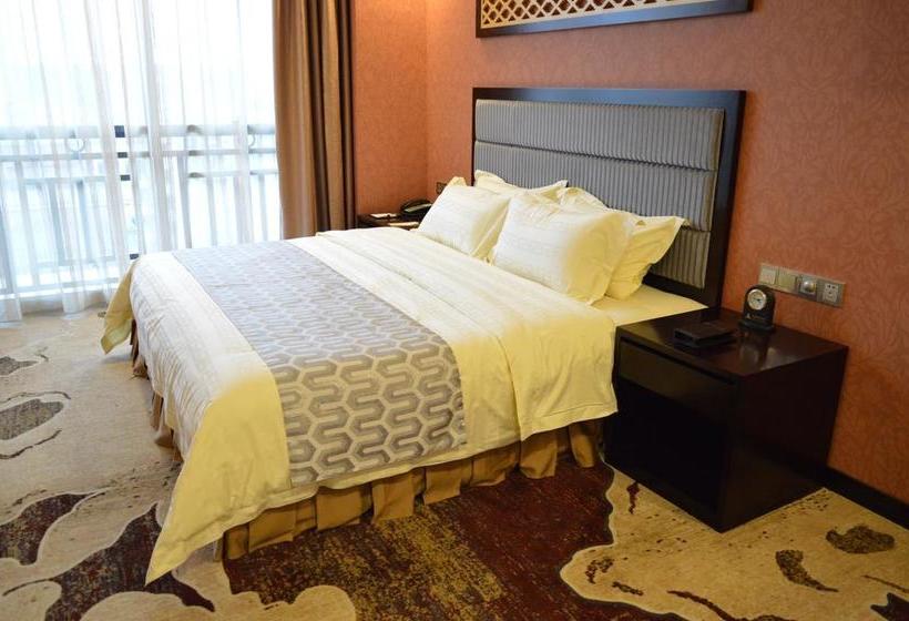 בית מלון כפרי Aimoer