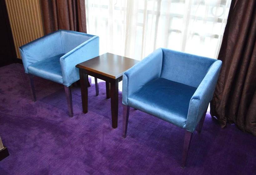 בית מלון כפרי Aimoer