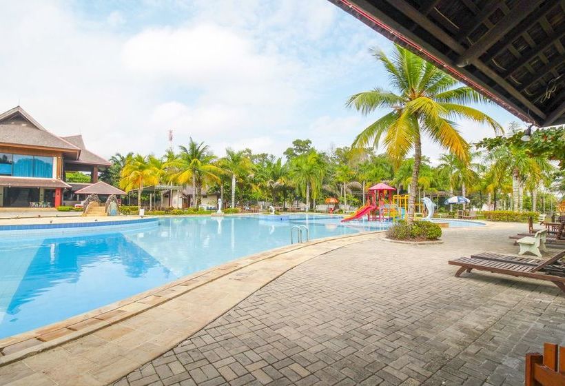 Отель Reddoorz Premium @ Bukit Damai Indah