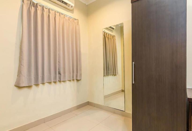 ホテル Airy Kartika Plaza Kuta Centre 8x Bali