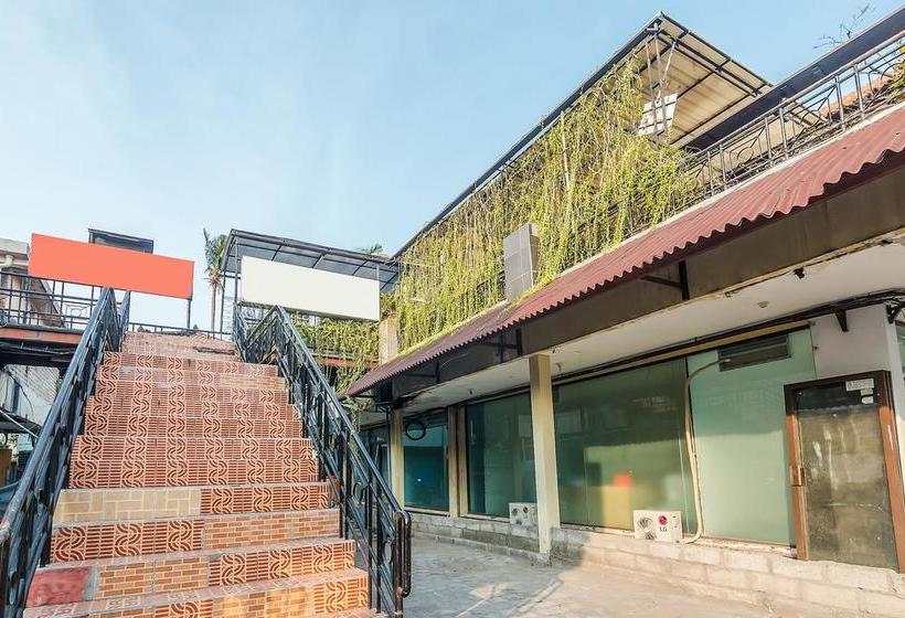 ホテル Airy Kartika Plaza Kuta Centre 8x Bali