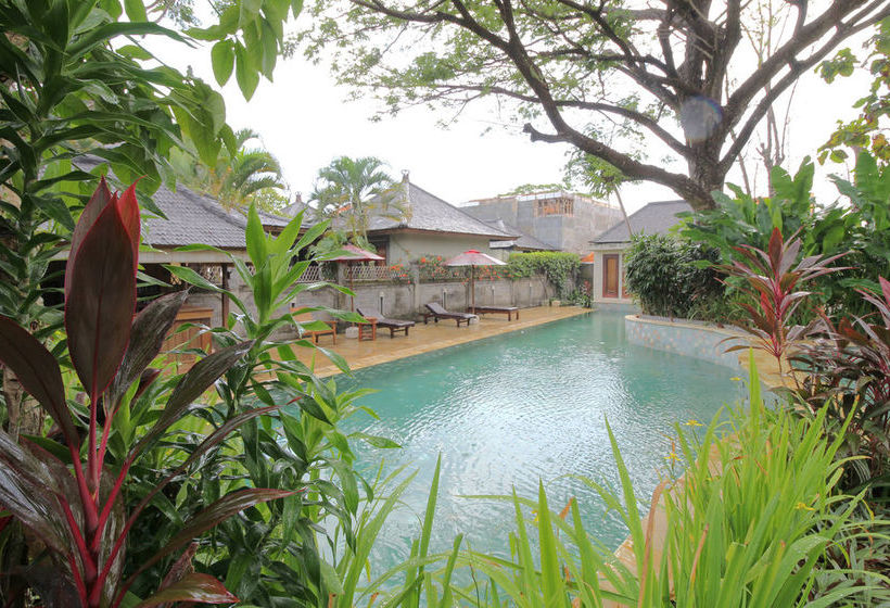 ホテル Airy Seminyak Kerobokan Kuwum Gang Rajawali Bali